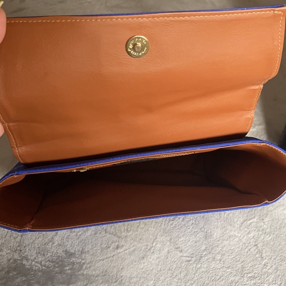 Clearance‼️‼️ Versace Purse - Picture 7 of 9